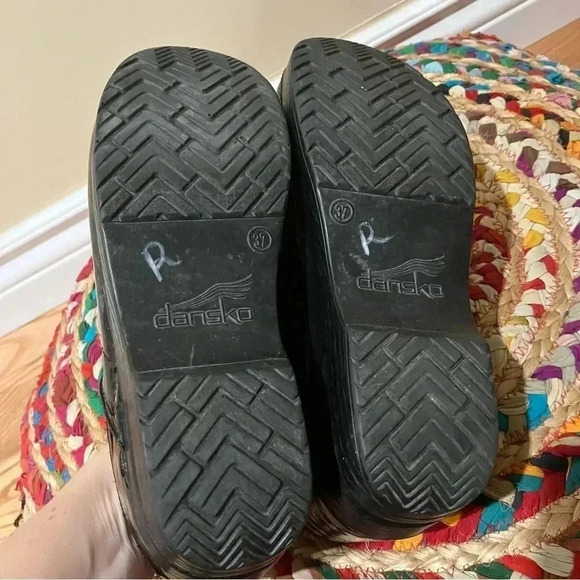 Dansko shiny  multicolor clogs - Picture 3 of 5